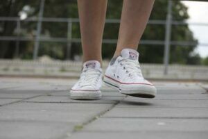 witte sneaker