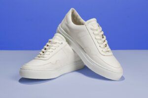 Terug kijken genade riem Witte schoenen schoonmaken en onderhouden | Nr1 beste tips